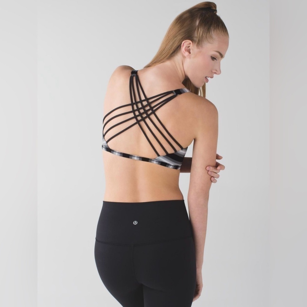 Lululemon Free To Be Wild Capilano Stripe | Size 10